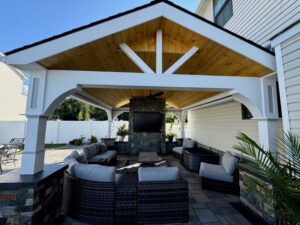 Outdoor covered living area